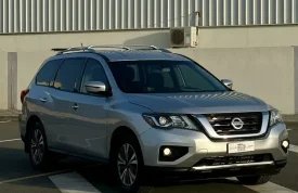 Nissan, Pathfinder, 2018
