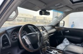 Infiniti, QX80, 2017
