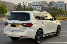 Infiniti, QX80, 2021