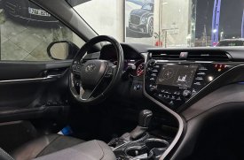 Toyota, Camry, 2020