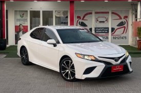 Toyota, Camry, 2019