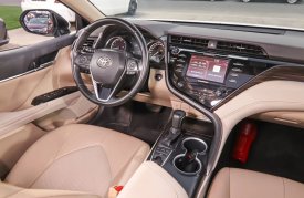 Toyota, Camry, 2020